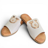 Pantoletten Weiss Gold-Details