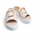 Keilabsatz Pantoletten Beige/Weiß
