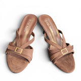 Mules / Pantoletten in Braun